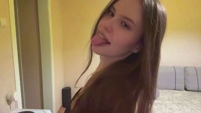ThaliaVickroy live cam on Cam4