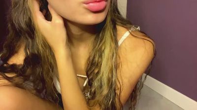 ThanhBhalla live cam on Cam4