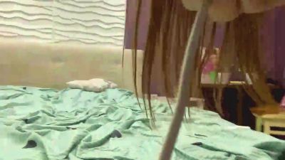 ThanhBhalla live cam on Cam4
