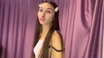 ThanhBhalla live cam on Cam4
