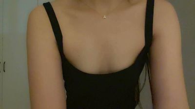 ThanhElbe live cam on Cam4