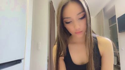 ThanhElbe live cam on Cam4