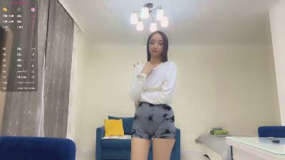 ThanhElbe live cam on Cam4