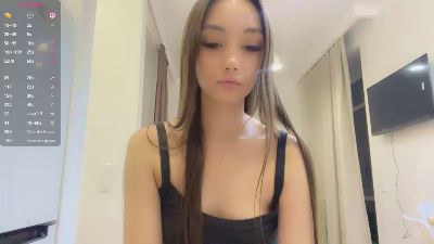 ThanhElbe live cam on Cam4