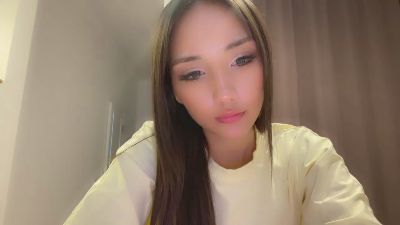 ThanhElbe live cam on Cam4