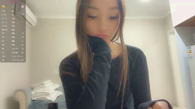 ThanhElbe live cam on Cam4