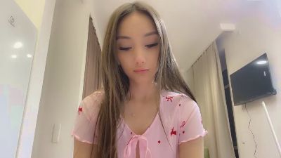 ThanhElbe live cam on Cam4