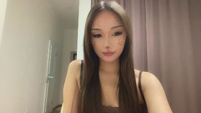ThanhElbe live cam on Cam4