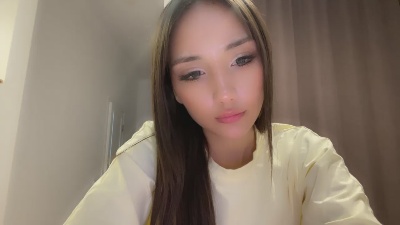 ThanhElbe live cam on Cam4