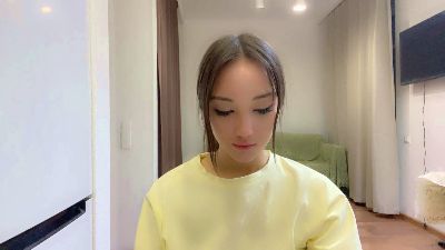 ThanhElbe live cam on Cam4