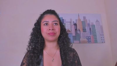 Thara25 live cam on Cam4