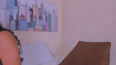 Thara25 live cam on Cam4