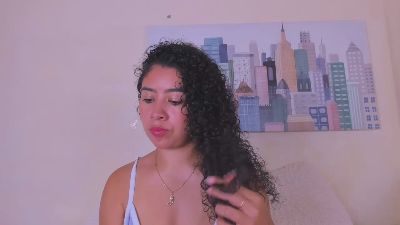 Thara25 live cam on Cam4