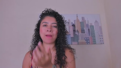 Thara25 live cam on Cam4