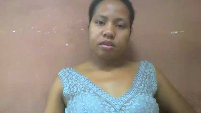 Tharcile live cam on Cam4