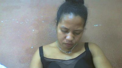 Tharcile live cam on Cam4