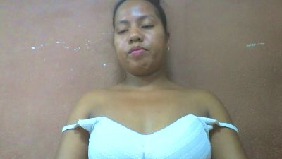 Tharcile live cam on Cam4