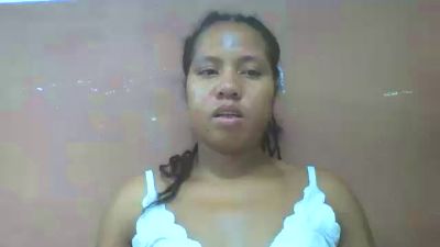 Tharcile live cam on Cam4