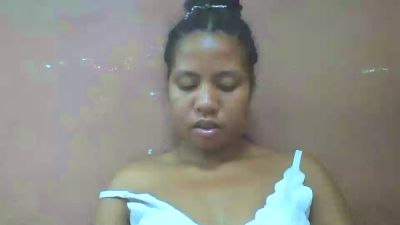 Tharcile live cam on Cam4