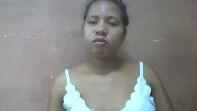 Tharcile live cam on Cam4