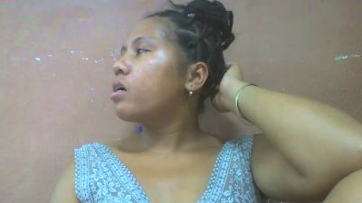 Tharcile live cam on Cam4