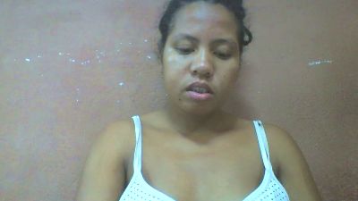 Tharcile live cam on Cam4