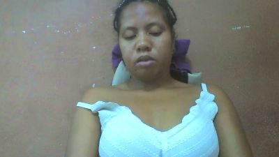 Tharcile live cam on Cam4