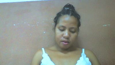 Tharcile live cam on Cam4