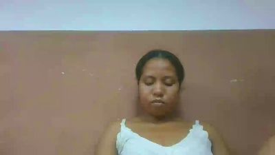 Tharcile live cam on Cam4