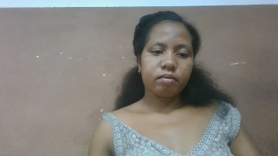 Tharcile live cam on Cam4