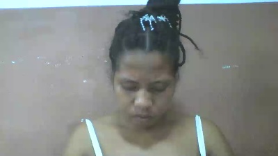 Tharcile live cam on Cam4