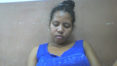 Tharcile live cam on Cam4