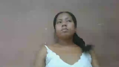 Tharcile live cam on Cam4