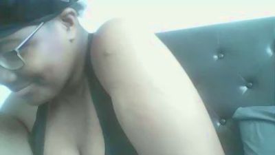 Thatgirlivvyyy live cam on Cam4