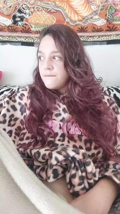 Thaylastripper live cam on Cam4