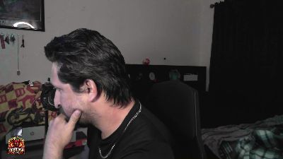 TheDevilPup75 live cam on Cam4