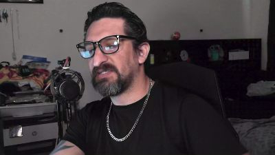 TheDevilPup75 live cam on Cam4