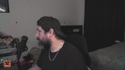 TheDevilPup75 live cam on Cam4