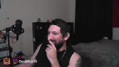 TheDevilPup75 live cam on Cam4