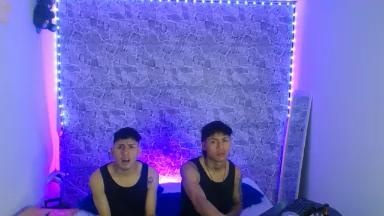 TheHotDuo20 live cam on Cam4