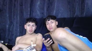 TheHotDuo20 live cam on Cam4