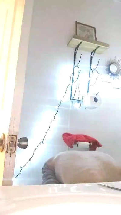 TheJohnson live cam on Cam4