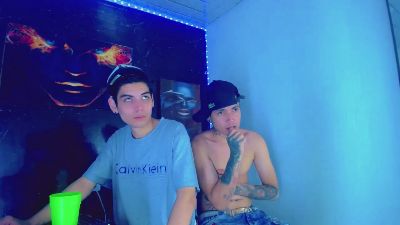 TheShamefulBoys live cam on Cam4