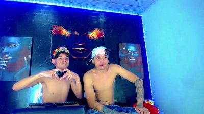 TheShamefulBoys live cam on Cam4