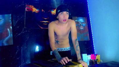 TheShamefulBoys live cam on Cam4