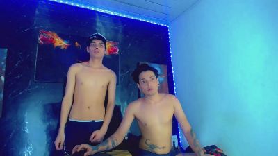 TheShamefulBoys live cam on Cam4
