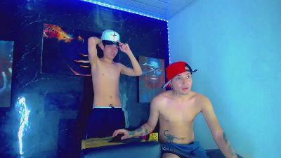 TheShamefulBoys live cam on Cam4