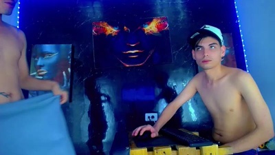TheShamefulBoys live cam on Cam4
