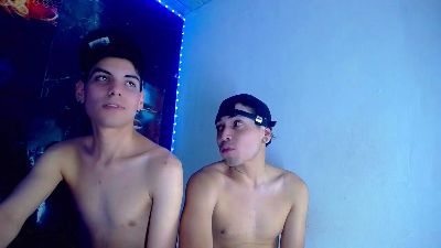 TheShamefulBoys live cam on Cam4