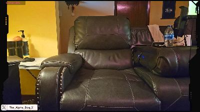 The_Alpha_Dog live cam on Cam4